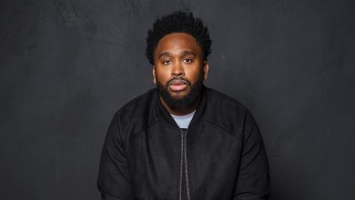 Photo of Former Athlete Darrick Johnson Started Out Making 100 Calls A Day In Tech Sales Before Launching This AI-Powered Sports Management Platform – AfroTech