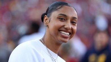 Photo of JuJu Watkins Makes History As The First College Athlete To Invest In A Women’s Professional Sports Team