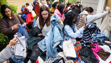 Photo of Local shoppers show out for Small Business Saturday in the South Bay