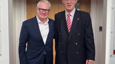 Photo of ‘I want every part of the West Midlands to prosper’ – West Midlands Mayor talks to business leaders at Black Country round table event ahead of Budget