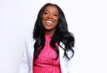 Photo of This HBCU Alum Has Taught Over 3,000 Girls About Cosmetic Science And Has Now Opened A STEM Classroom In Tulsa, OK – AfroTech