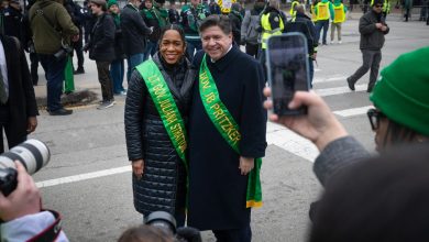 Photo of Crypto Cash Fuels Democrats’ Divide in Illinois Senate Race