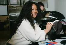 Photo of Aasiyah Abdulsalam Is Using Patented Robots To Produce Human-Made Wigs With No Lace And Has Raised $6.2M As A Result – AfroTech