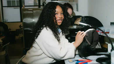 Photo of Aasiyah Abdulsalam Is Using Patented Robots To Produce Human-Made Wigs With No Lace And Has Raised $6.2M As A Result – AfroTech