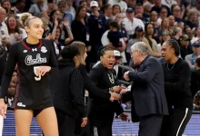 Photo of Auriemma’s Personal Apology to Dawn Staley Reflects Years of Her Principled Institutional Leadership