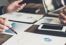 Photo of Schwab Crypto Launch Tests Robinhood’s Valuation And Growth Story