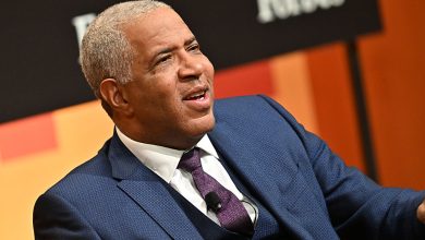 Photo of Robert F. Smith Encourages Businesses Not To ‘Destroy’ Internship Programs Amid The Rise Of AI – AfroTech