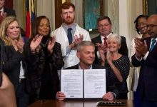 Photo of Stein approves 17 laws for North Carolina, including regulations on crypto ATMs