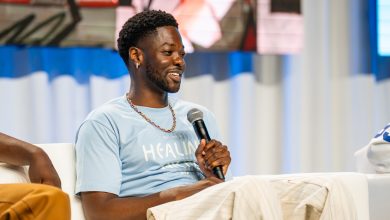 Photo of Mark Phillips Bet On Friendship And It’s Turned Into An Online Community Of Millions And Dream Con – AfroTech