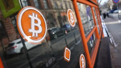 Photo of CLSK Stock Leads Gains Among Crypto Equities – Lifting Data Center-Focused Bitcoin Miners