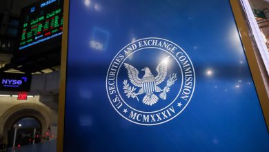 Photo of SEC delays crypto initiatives amid CLARITY Act wait