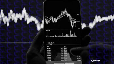 Photo of Crypto Stocks Rip Higher as Strategy Jumps 12%, Coinbase Climbs 9%